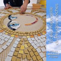 Mosaïque murale, école maternelle Pré des Crèches (Paray-le-Monial).