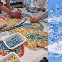 Mosaïque murale, école maternelle Pré des Crèches (Paray-le-Monial).