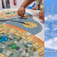 Mosaïque murale, école maternelle Pré des Crèches (Paray-le-Monial).